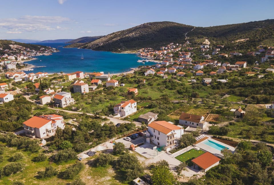 Apartmani Maslina Bed and Breakfast in Šibenik-Knin County, Croatia