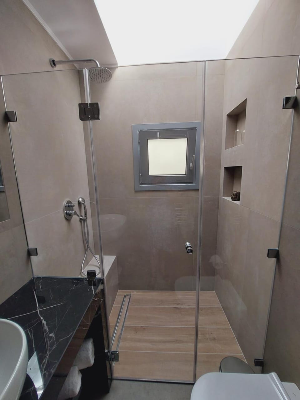 Shower, Toilet, Bathroom