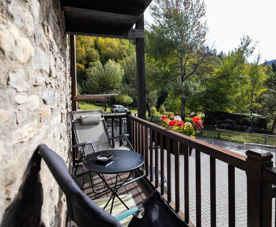 Balcony/Terrace, Garden view