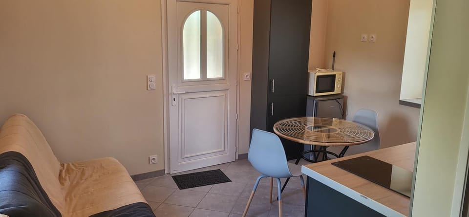 Living room, Dining area, minibar