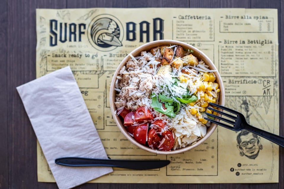 Restaurant/places to eat, Lounge or bar, Food and drinks