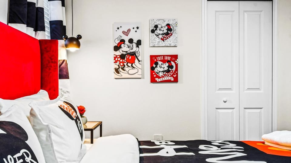 Bed, Bedroom