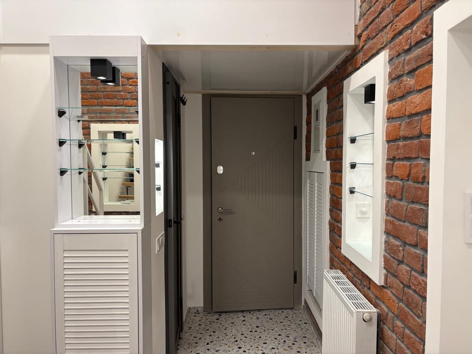 Смарт квартира в центрі міста по вулиці Кльоновича Apartment in Lviv