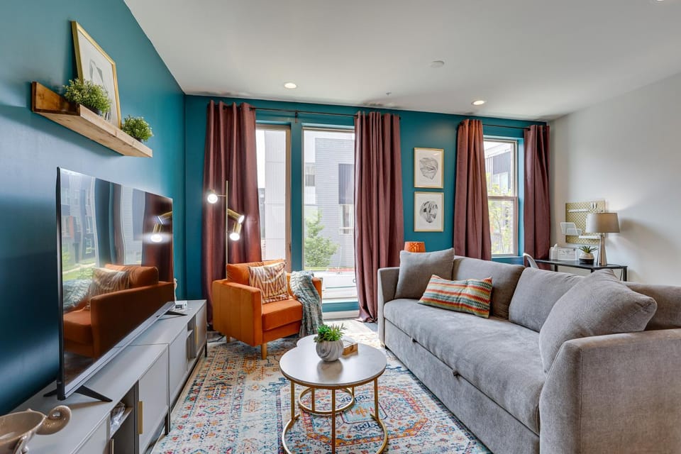 3 Mi to Center City: Philadelphia Townhome House in Philadelphia