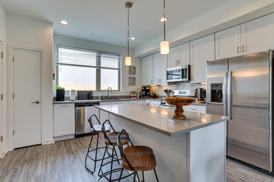 3 Mi to Center City: Philadelphia Townhome House in Philadelphia