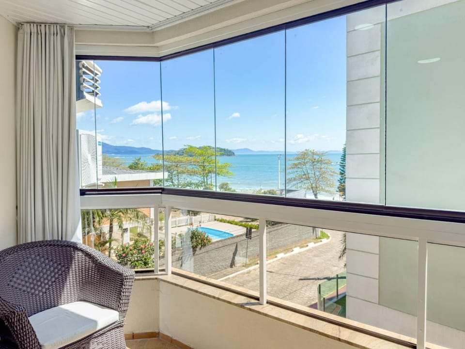 C178 Belíssimo apto com uma incrível vista para o mar! Apartment in Florianopolis