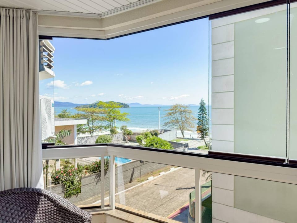 C178 Belíssimo apto com uma incrível vista para o mar! Apartment in Florianopolis