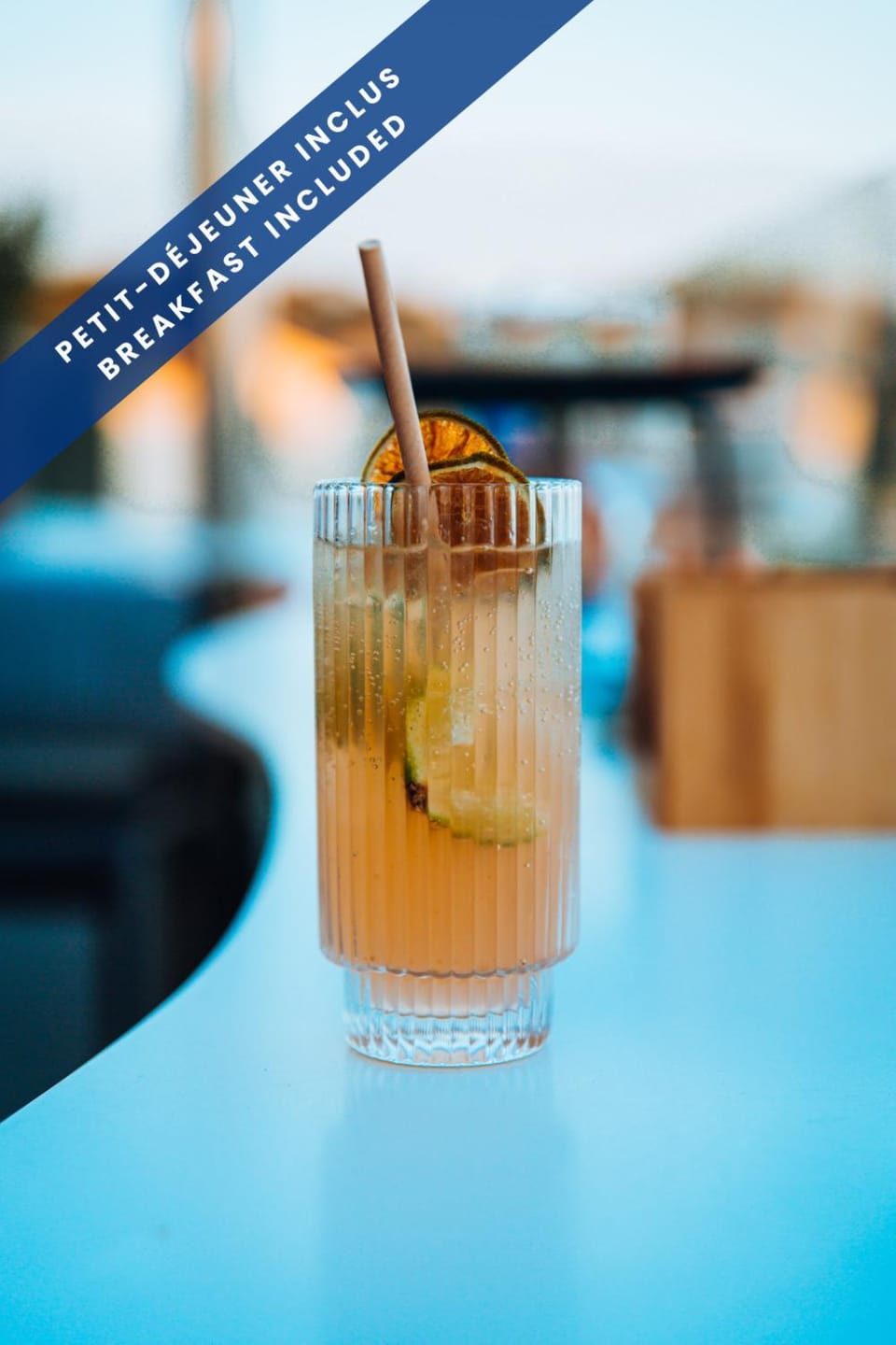 Patio, Lounge or bar, Food and drinks, Sea view, Drinks