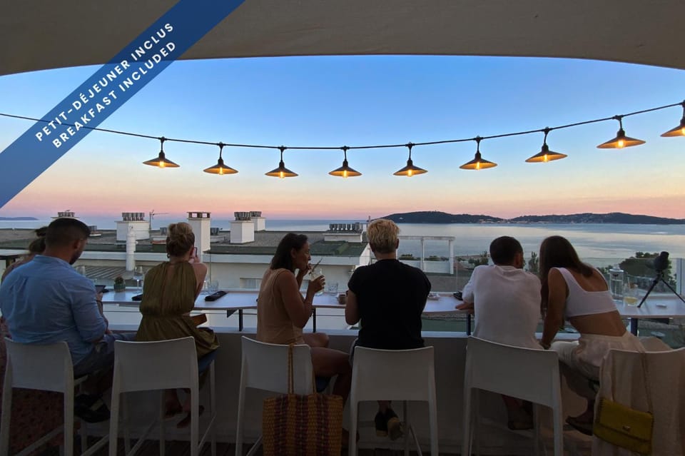 Natural landscape, Balcony/Terrace, Balcony/Terrace, Lounge or bar, Sea view