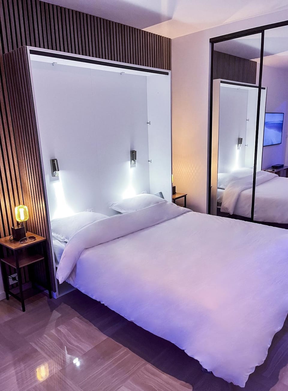 Bedroom, wardrobe