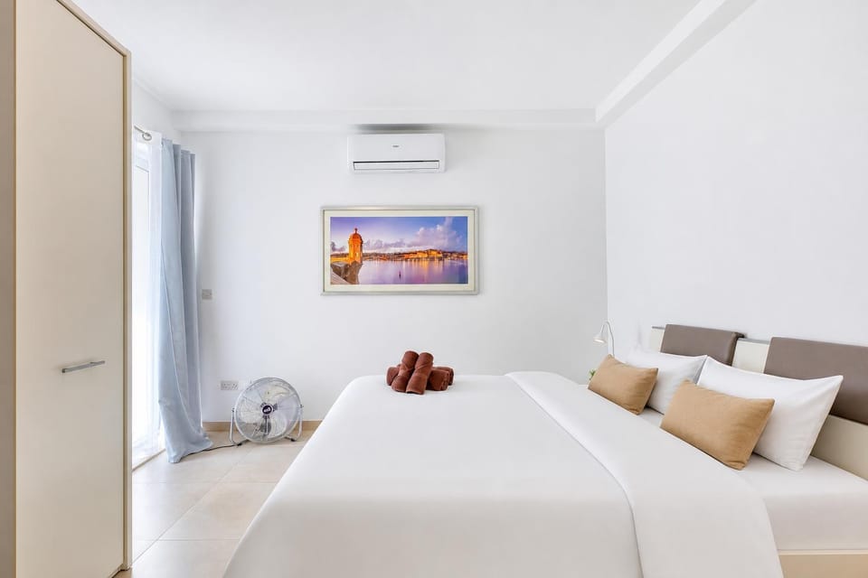Gżira, 2 bedroom apartment Apartment in Sliema