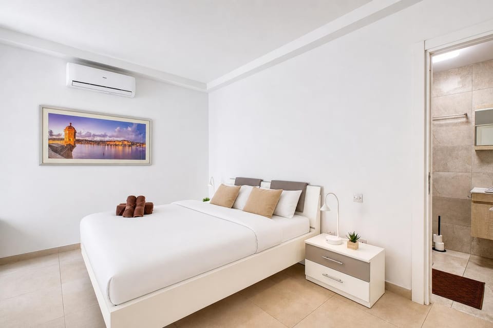 Gżira, 2 bedroom apartment Apartment in Sliema