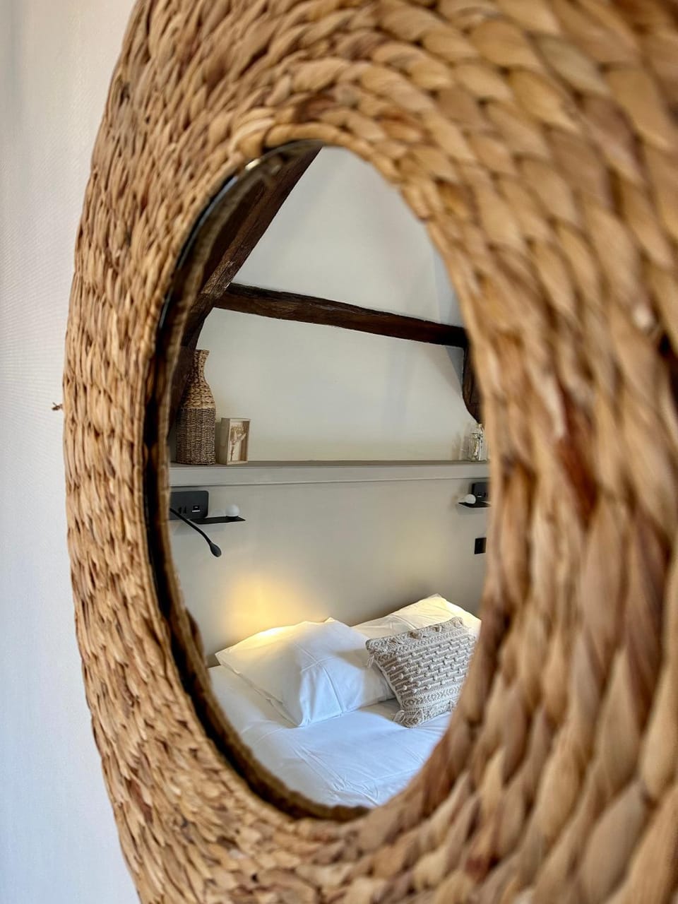 Château de la Borde à Ussel, centre-ville, proche autoroute A89 Bed and Breakfast in Auvergne-Rhône-Alpes