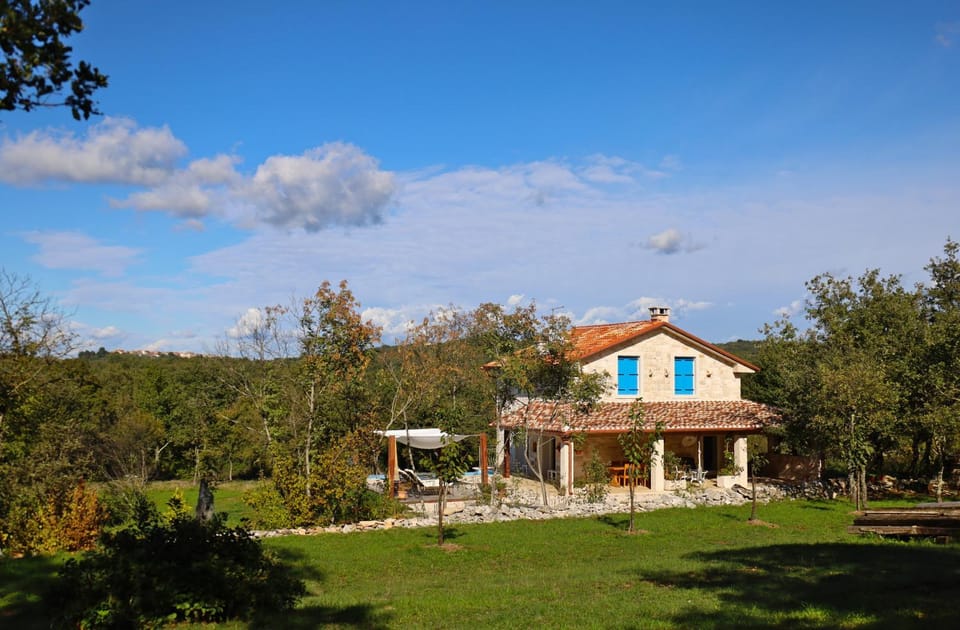 Property building, Day, Natural landscape
