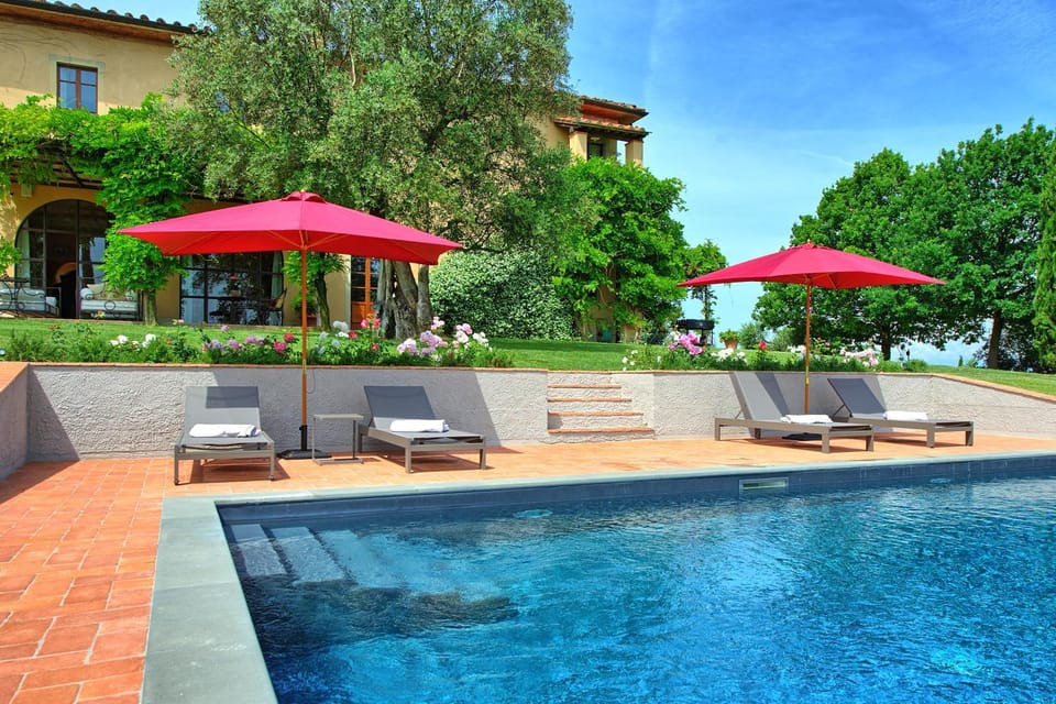 Property building, Garden, Swimming pool