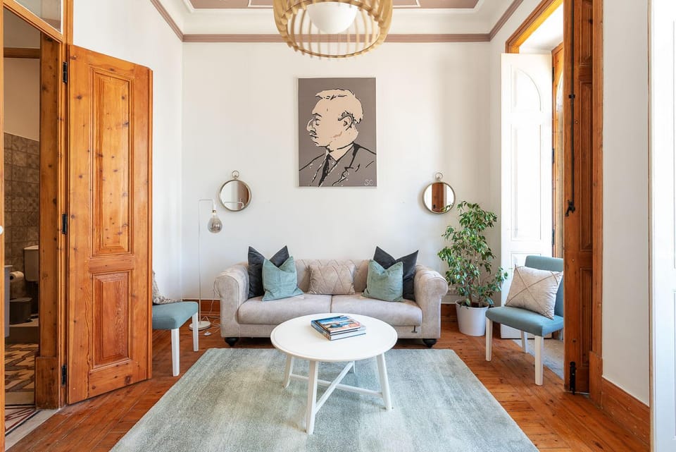 Living room, Seating area