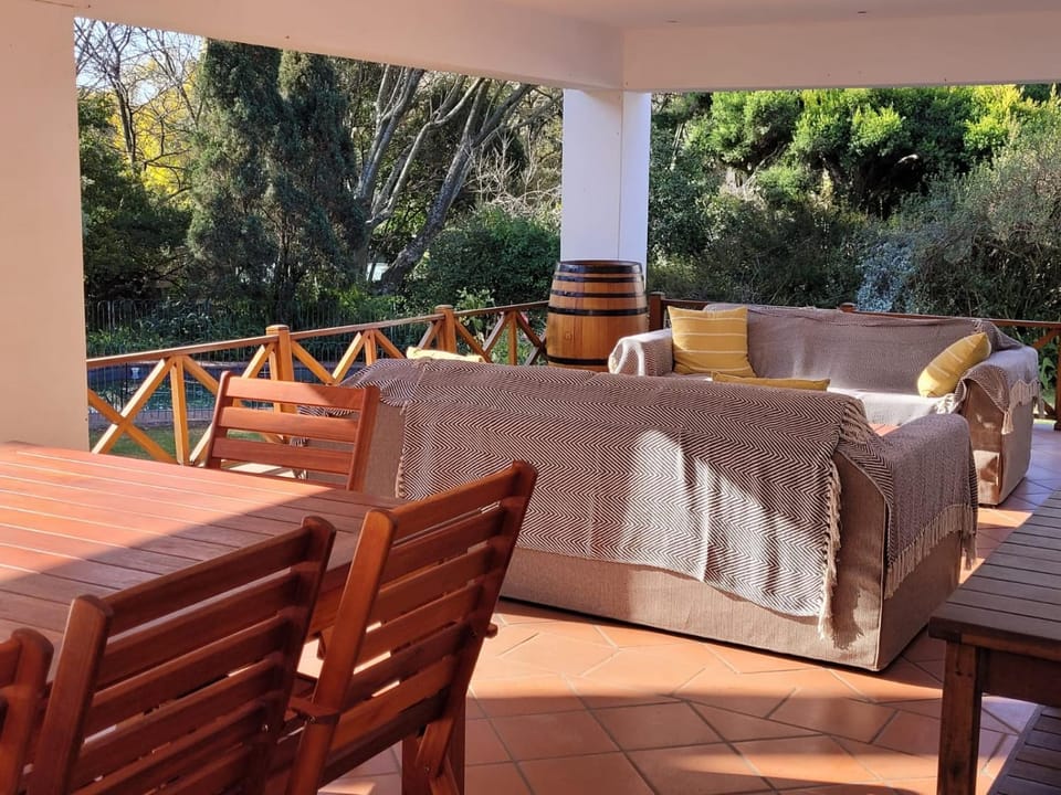 Patio, Balcony/Terrace, Seating area