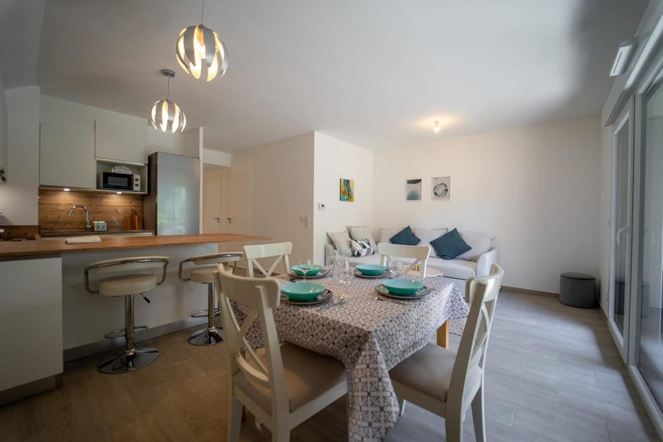 Au bonheur du lac charmant appartement pour 4 personnes House in Talloires