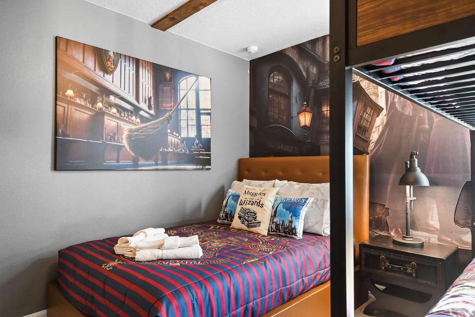 Bed, Bedroom