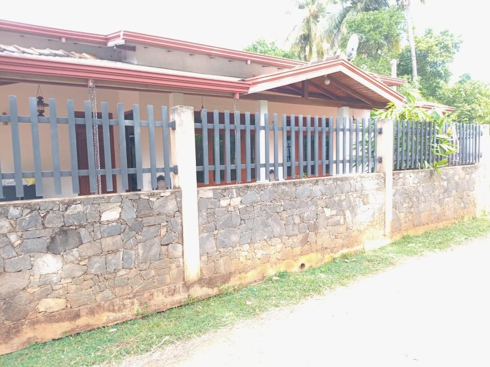 Mindi Guest Vacation rental in Sri Lanka
