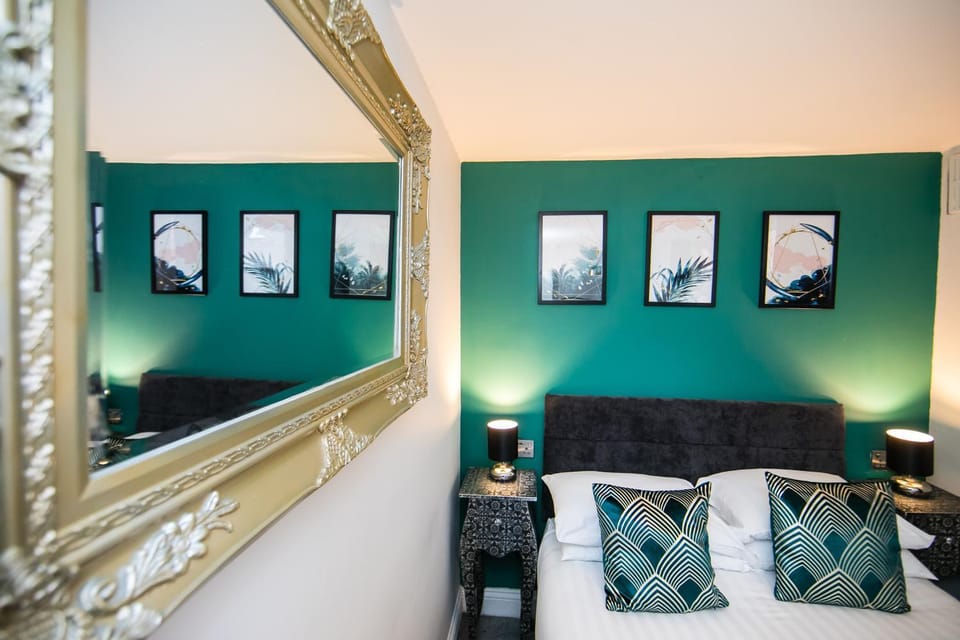 Bed, Bedroom