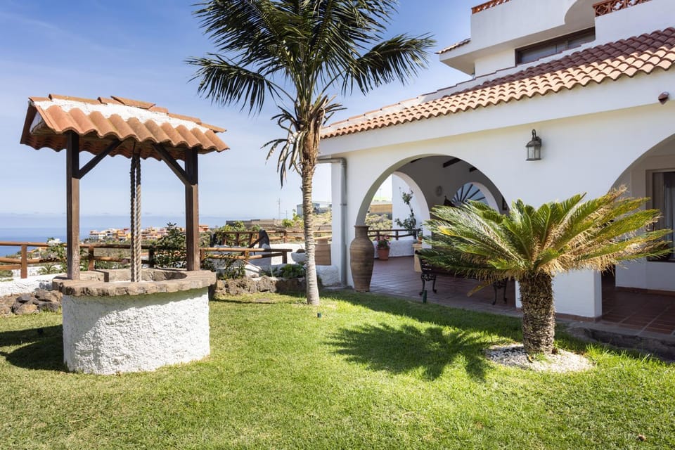 Property building, Garden, Garden view