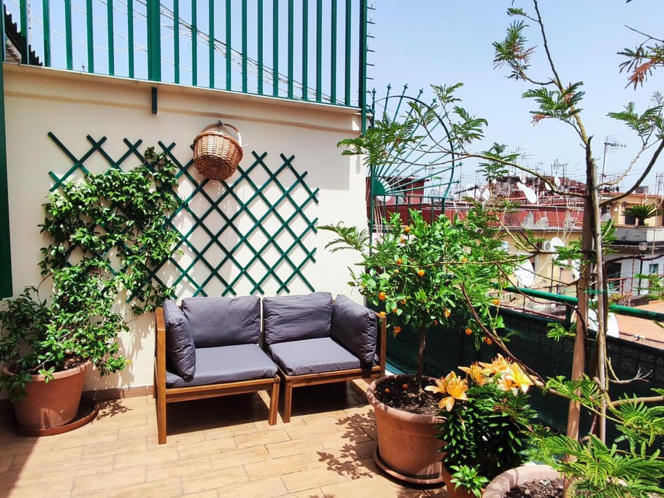Property building, Spring, Balcony/Terrace, Garden view