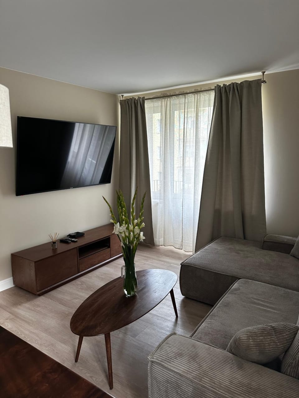 Communal lounge/ TV room, TV and multimedia, Living room, Photo of the whole room, Seating area, Evening entertainment