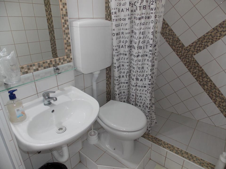 Shower, Toilet, Bathroom