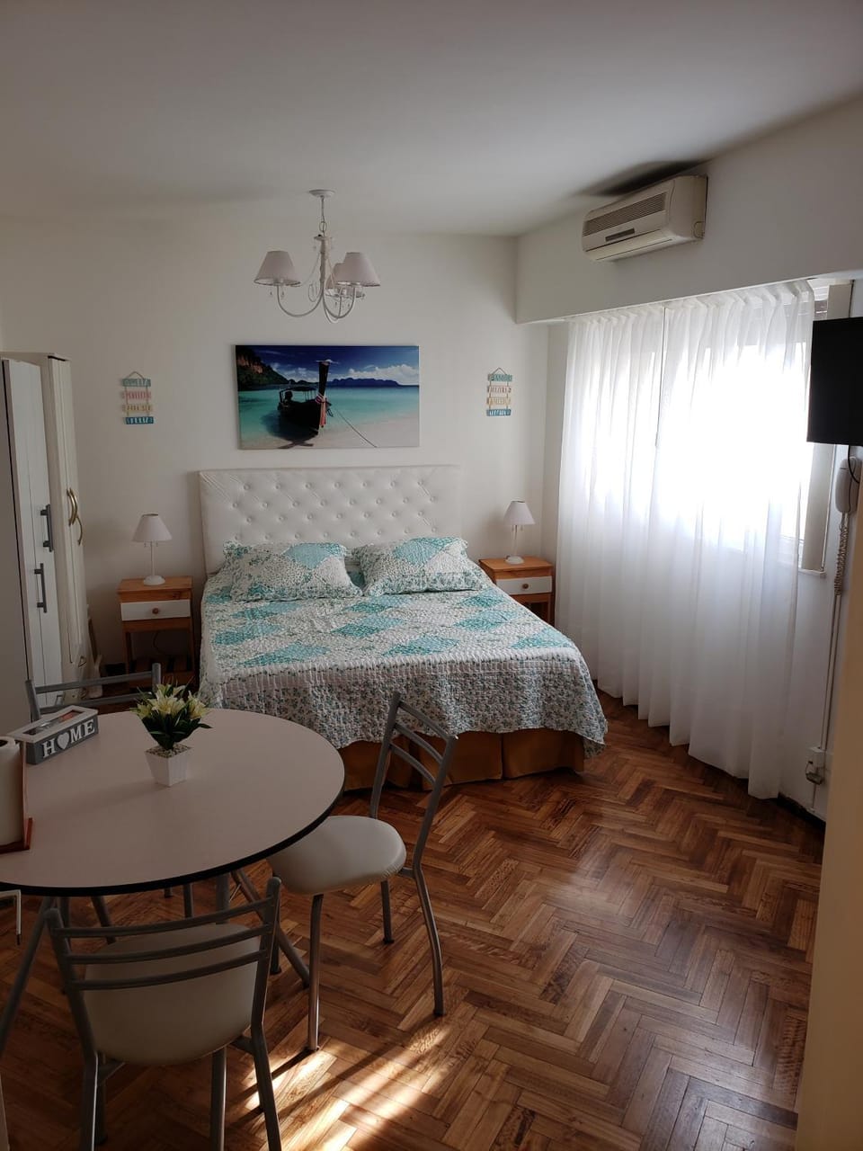 TV and multimedia, Photo of the whole room
