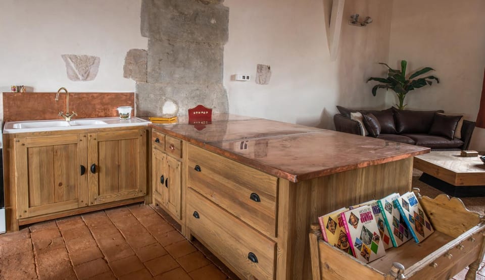 APPARTEMENT DU CHATEAU DE BEYRIN Apartment in Auvergne-Rhône-Alpes