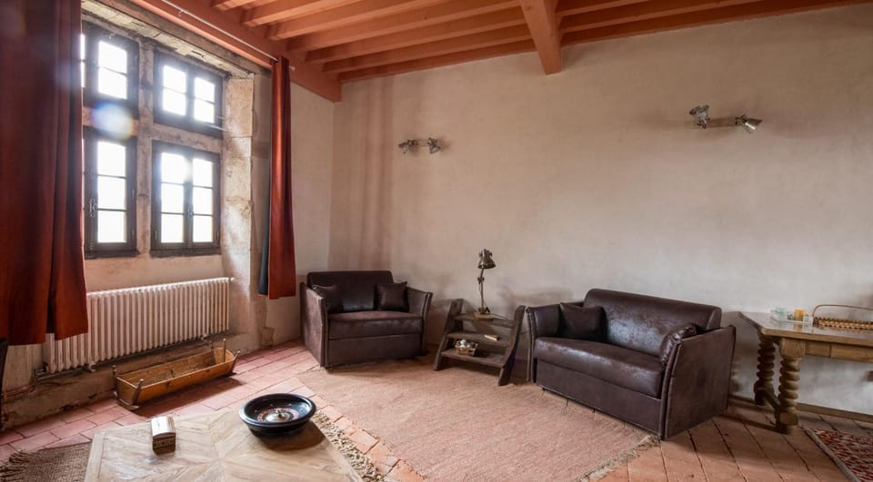 APPARTEMENT DU CHATEAU DE BEYRIN Apartment in Auvergne-Rhône-Alpes