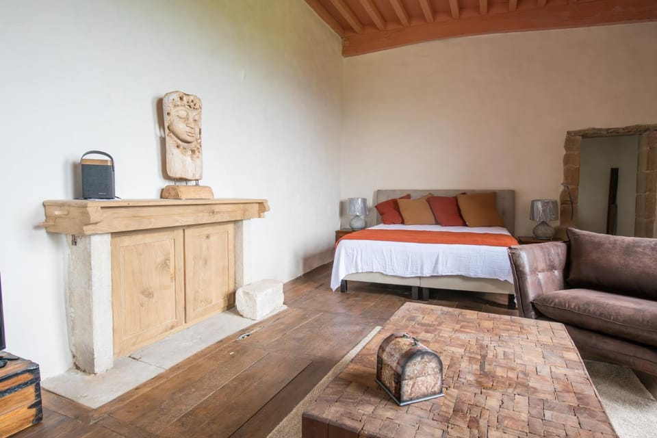 APPARTEMENT DU CHATEAU DE BEYRIN Apartment in Auvergne-Rhône-Alpes
