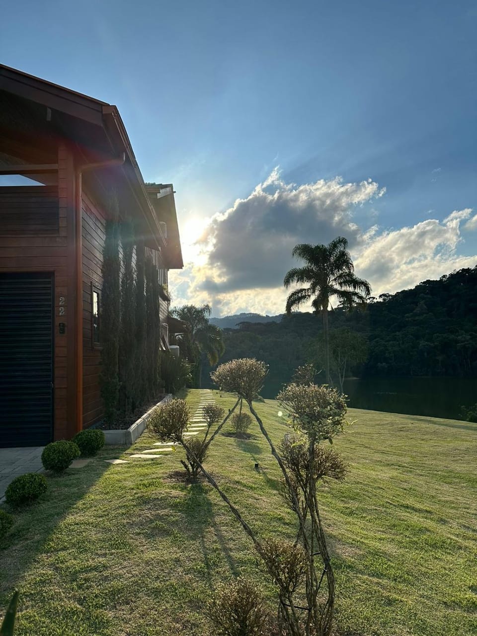 Casa do Lago Pinhal House in State of Santa Catarina