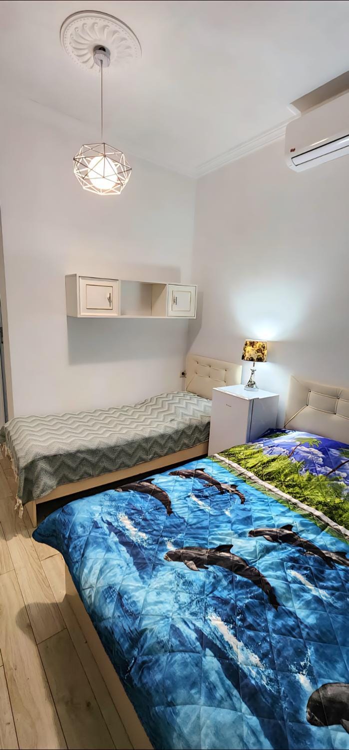 Bed, Photo of the whole room, Bedroom, air conditioner