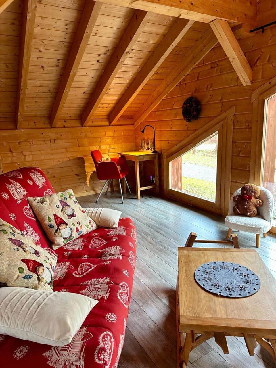 Living room, Seating area