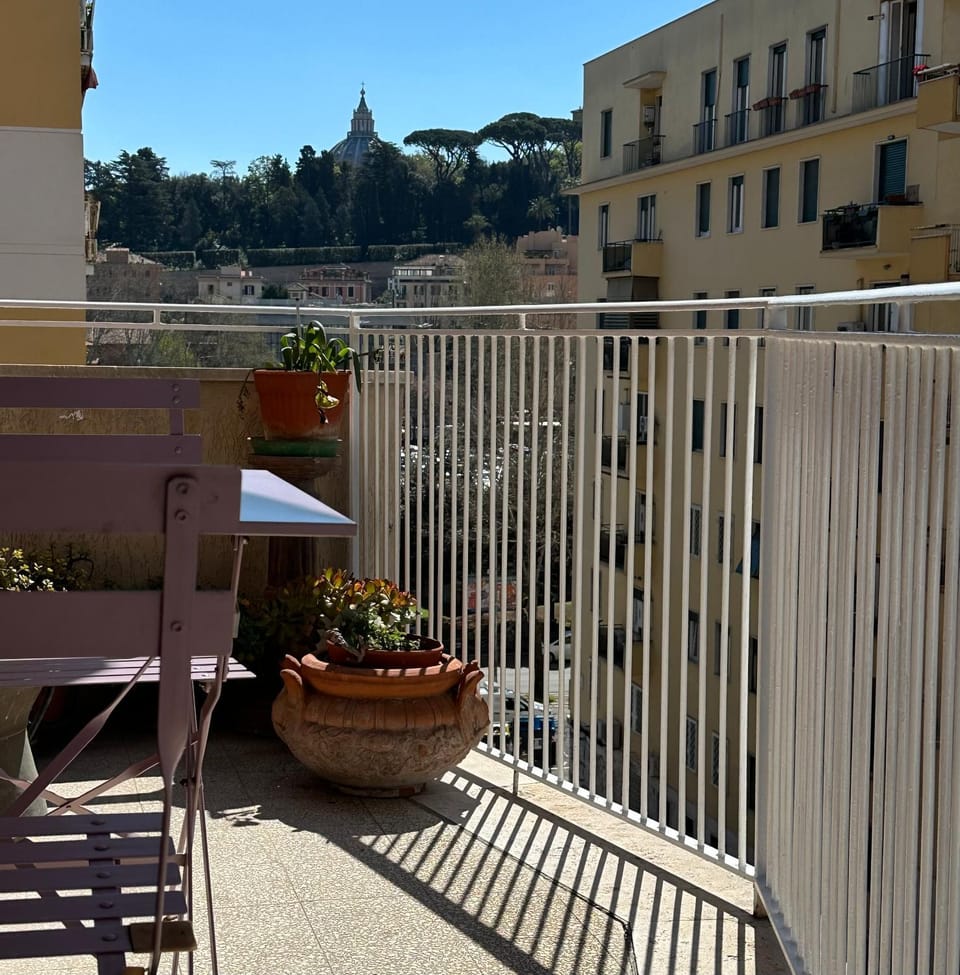 GOLDEN ROOMS Cipro Bed and Breakfast in Rome