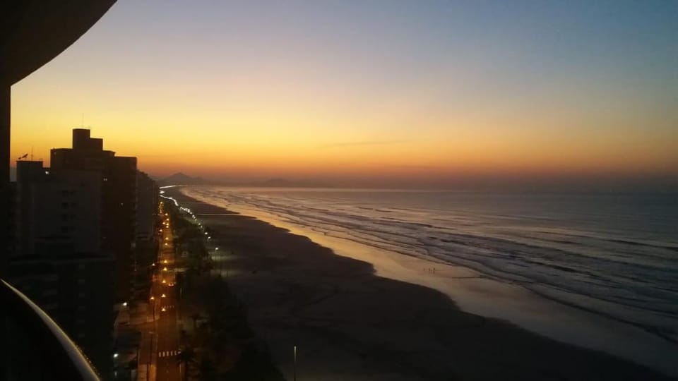 Apartamento Frente ao Mar com linda vista - Praia Grande Apartment in State of São Paulo