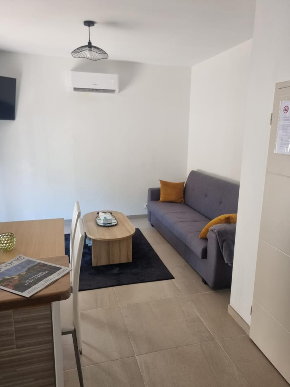 Seating area