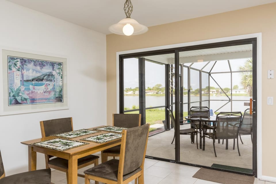 Patio, Dining area