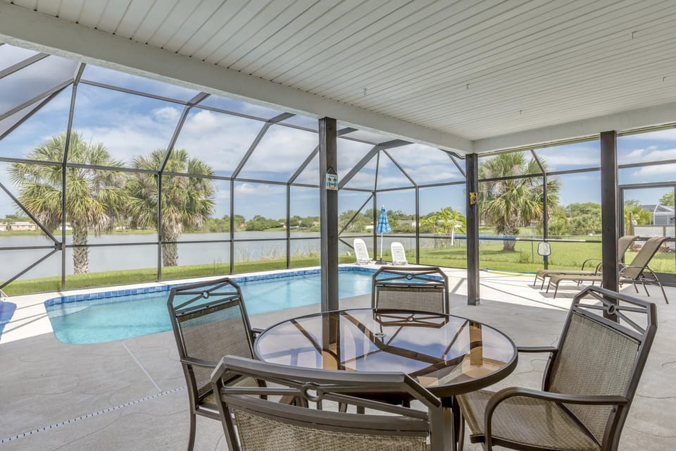 Patio, Swimming pool