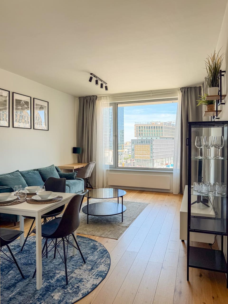 Modern Apartment, AC, Parking, Sky Park by Zaha Hadid Apartment in Bratislava