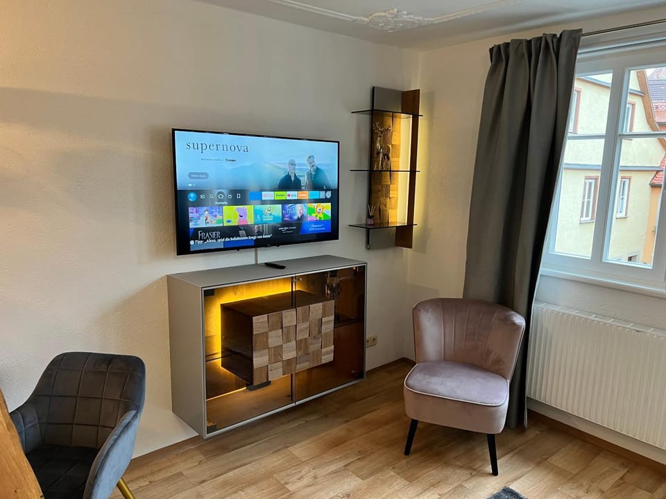 TV and multimedia, Seating area