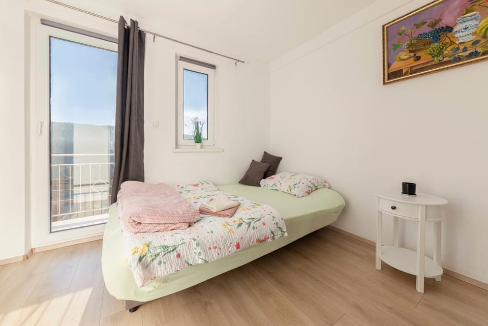 Bed, Balcony/Terrace, Bedroom, towels
