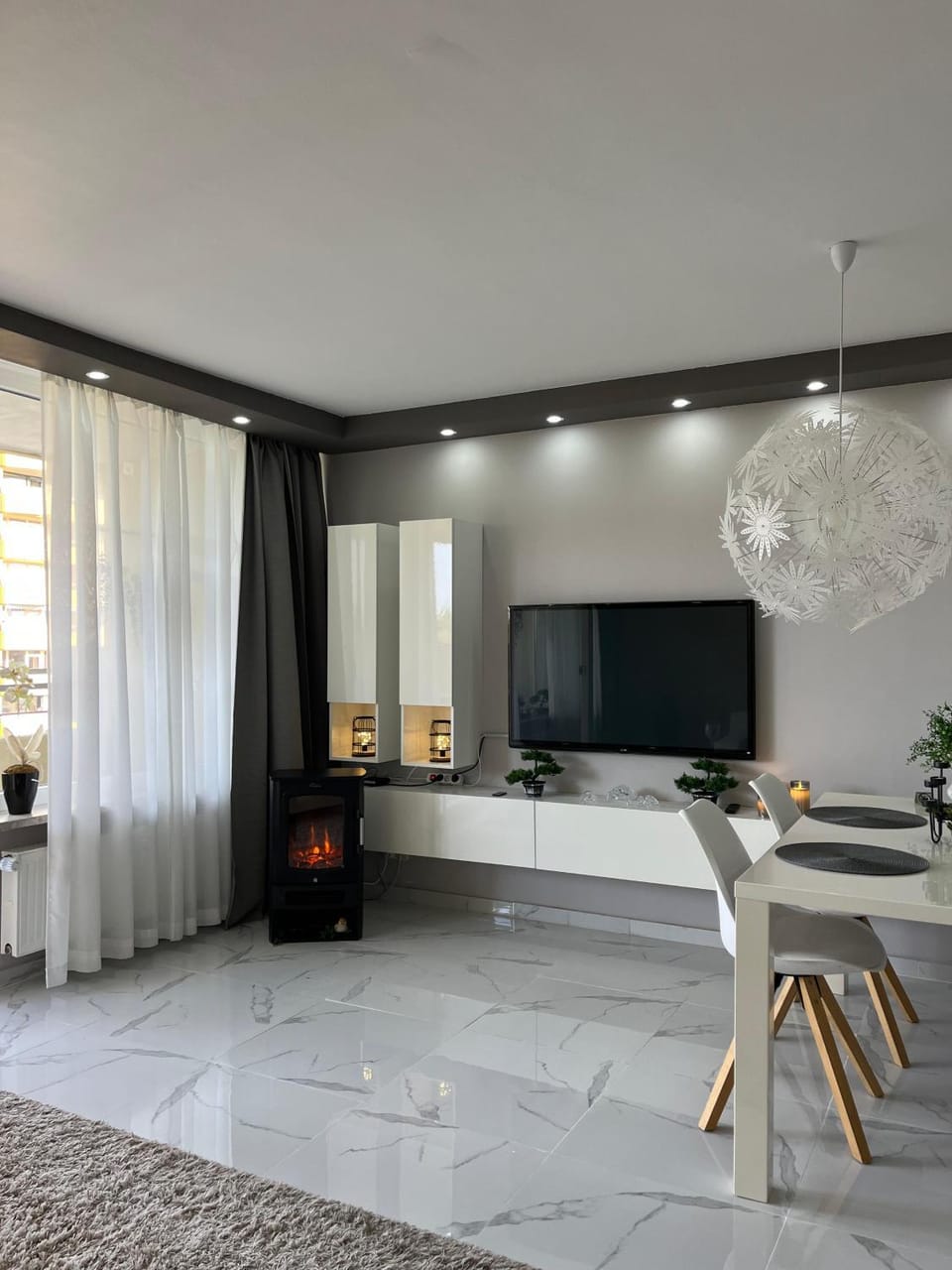 TV and multimedia, Photo of the whole room, Seating area