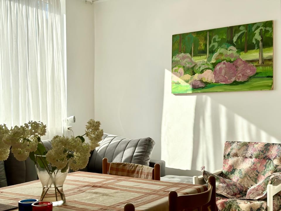 Living room, Seating area, Dining area