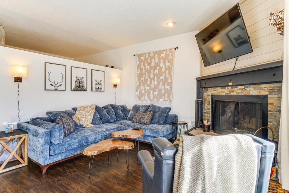 1 Mi to Keystone Resort: Mtn-View Family Escape! House in Keystone