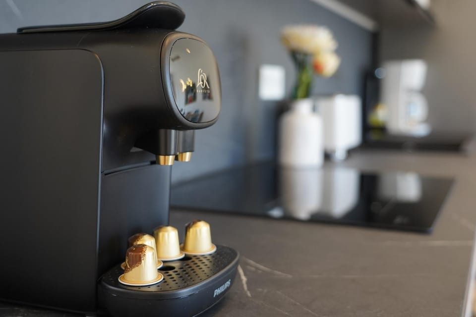 Coffee/tea facilities, kitchen