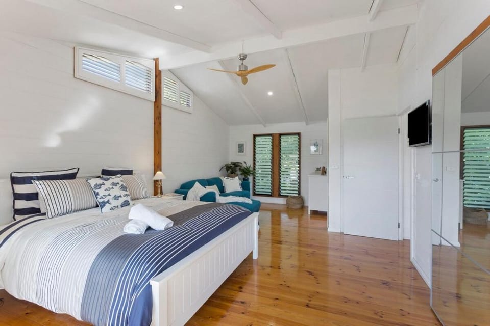 Private & Exotic Island Home Close to Beach Access House in Cape Woolamai