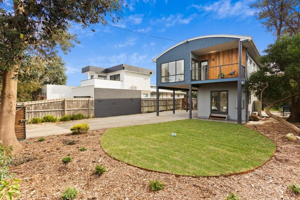 Serene Modern Beach Escape 3 Bed 2 Bath House in Cape Woolamai